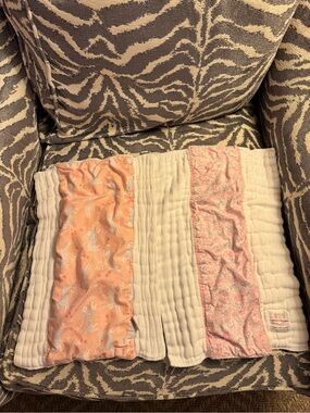 EUC Set of 2 handmade Burp Pads - 3 Martha’s & Indie Chic - sweetest prints